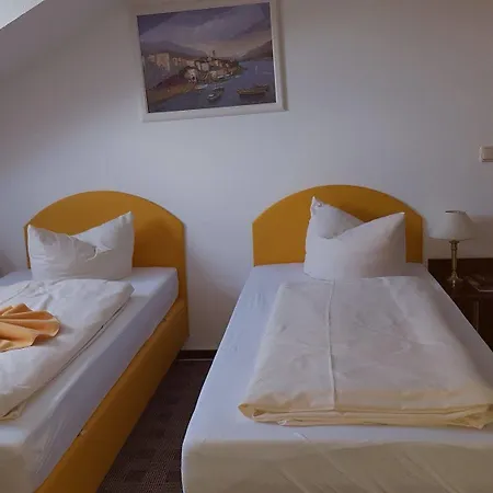 Wasserburg Hotel 3*